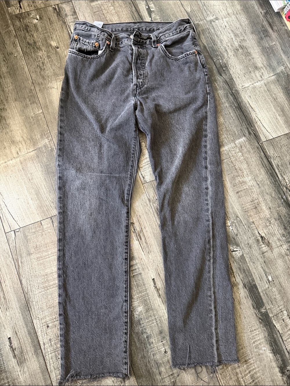 501 Levi’s Straight Leg Washed Black Denim Jeans